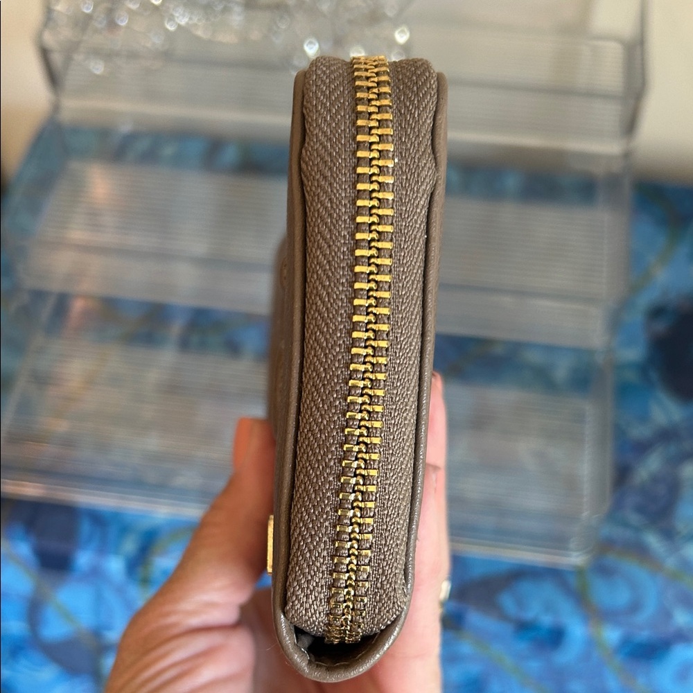 Joe's Tan Embossed Wallet - Picture 6 of 13